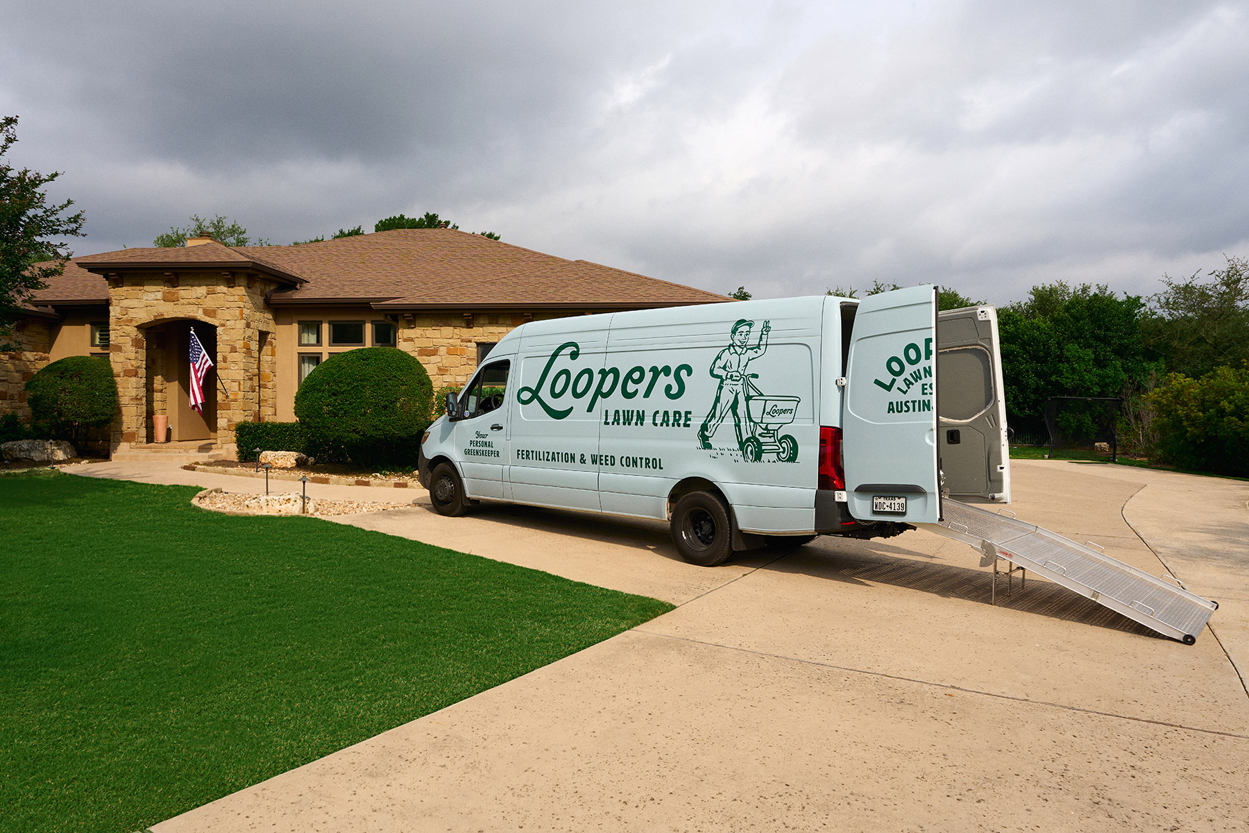 fave loopers van driveway home